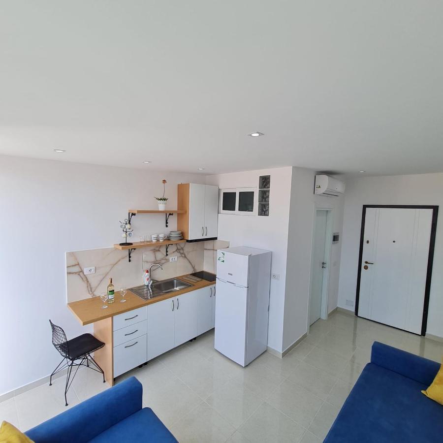 Mario Apartments 2 - Vlorë Exteriör bild